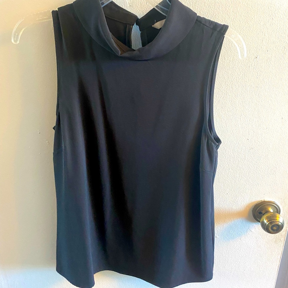 H&M top size 4 NBW